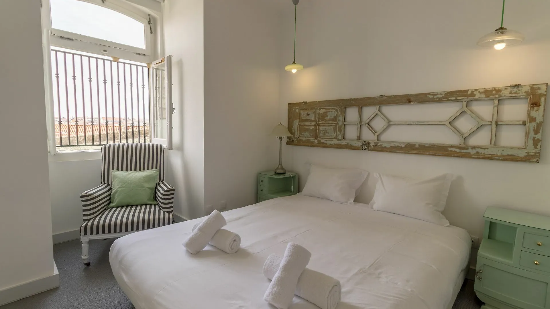 Castelo By Bnblord Lisbon Apartment